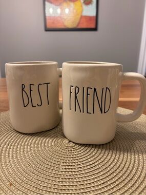 2/$30⚡️- HOME | Rae Dunn set of 2 mugs “best” “friend”